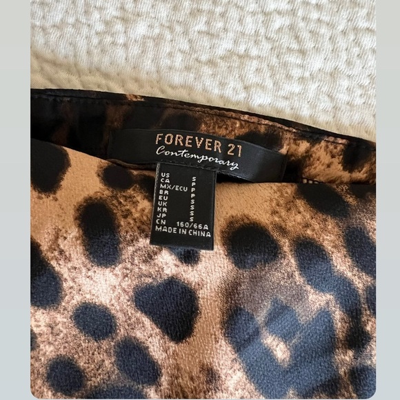 Forever 21 | Leopard Print Midi Skirt - Picture 4 of 4